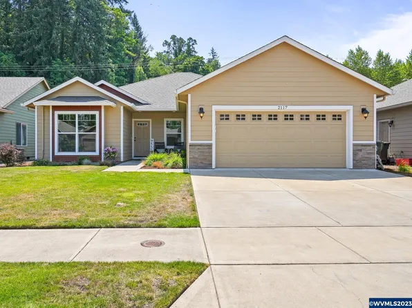 2117 Equestrian Loop S, Salem, OR 97302
