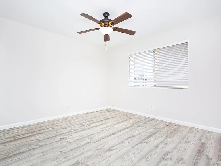 4163 Cleveland Ave #6 — Photo 11