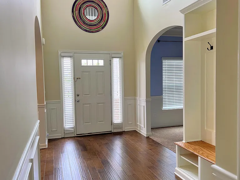 5022 Vine Ln — Photo 2