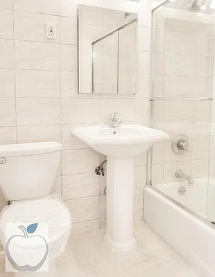 Rented by HOME RESIDENTIAL LLC | media 29