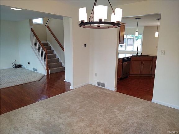 5th image of 42 Morris Cres