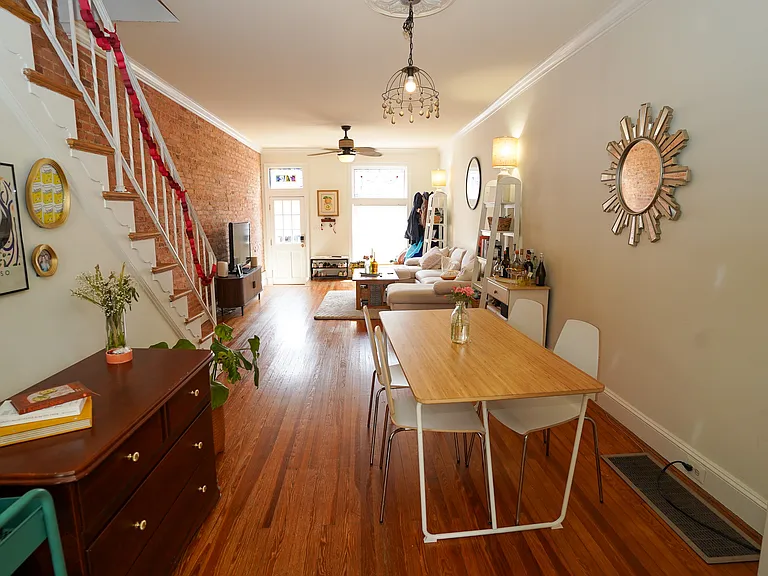 712 S Linwood Ave — Photo 6