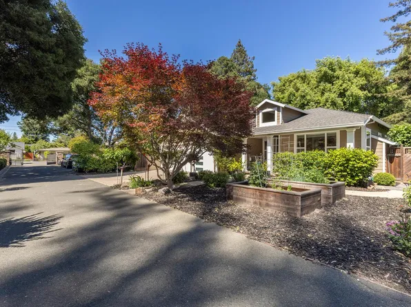 2375 Lone Oak Avenue, Napa, CA 94558