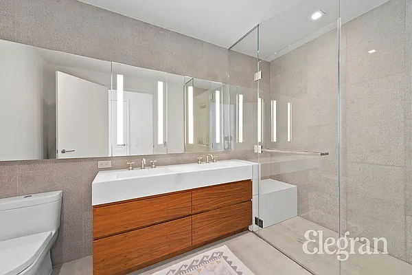 Sold by (Legacy) Elegran | media 5