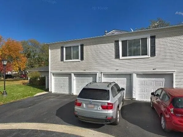 1113 Cove Dr #208B, Prospect Heights, IL 60070
