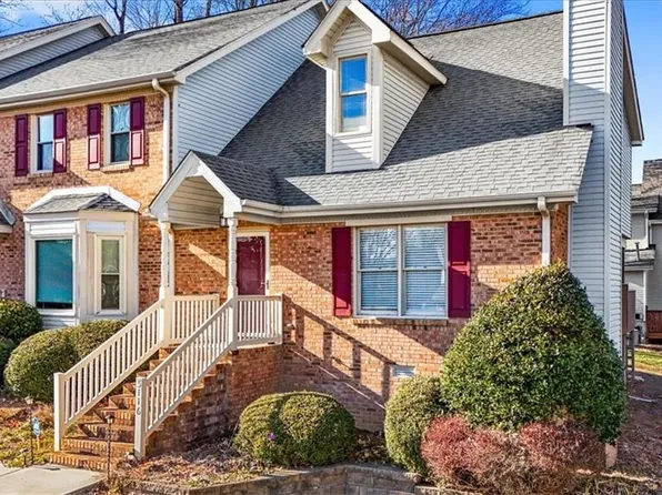 5116 Autumncrest Dr, Greensboro, NC 27407