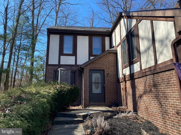 124 Westminster Ct, State College, PA 16803