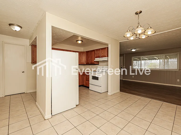 5638 Brandt Pike — Photo 7