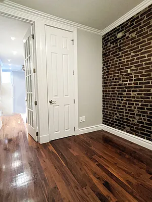 Rented by Avenues Real Estate | media 85