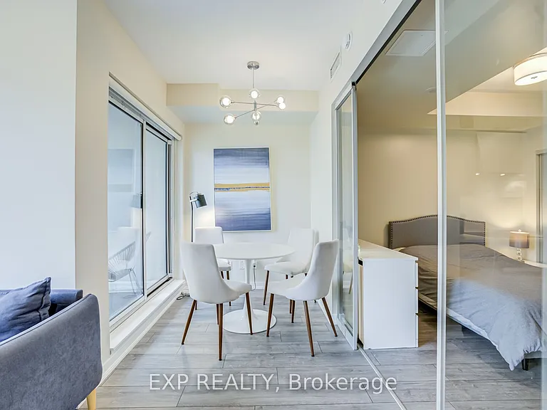 199 Richmond St W #303 — Photo 22