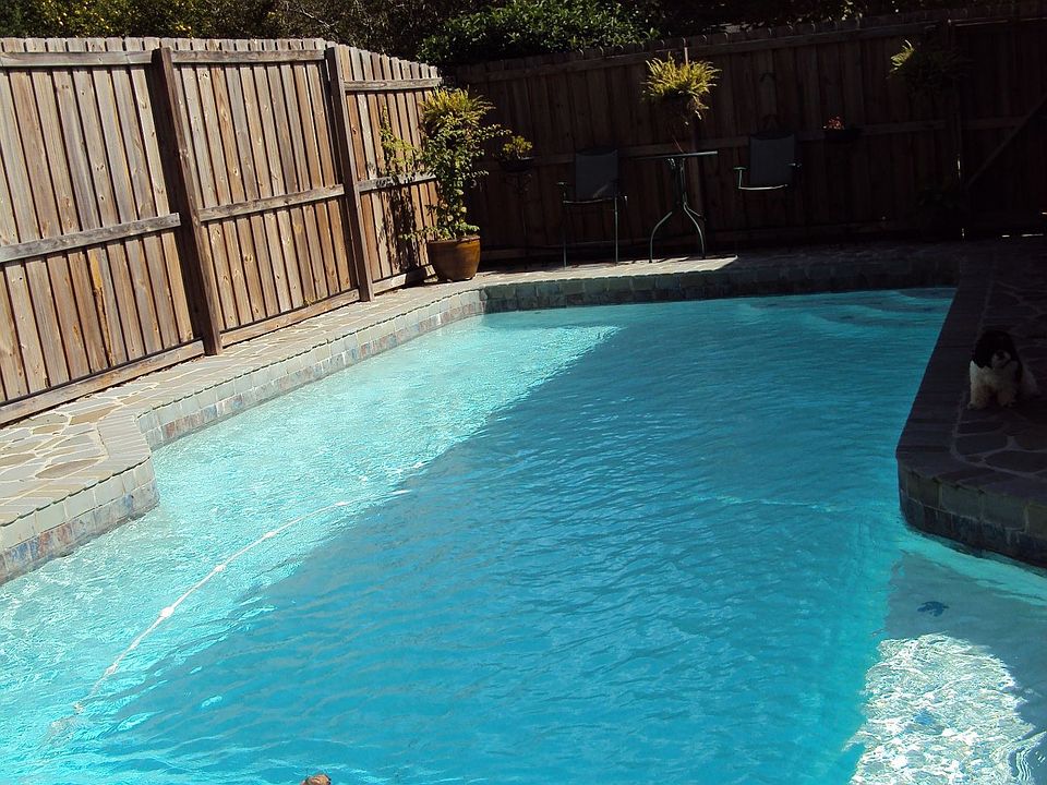 Gorgeous almost new pool