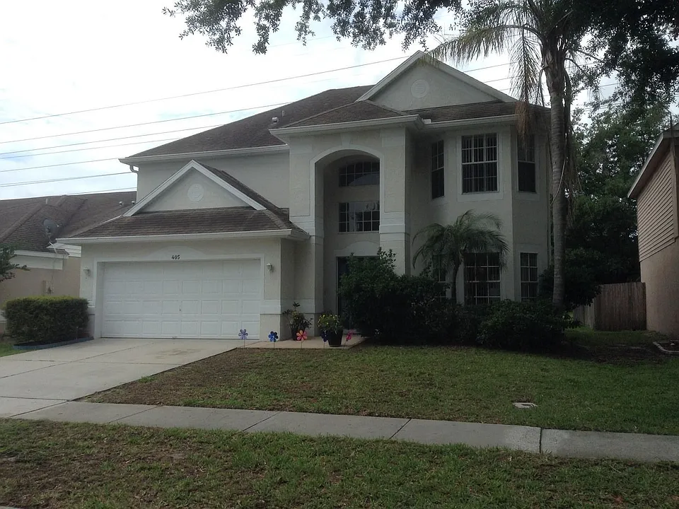 405 Flatwood Dr