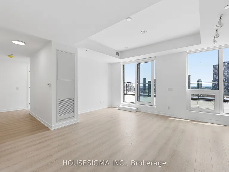 100 Queen St E #2706 — Photo 7