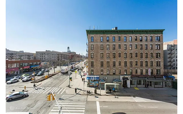 Rented by Douglas Elliman | media 16