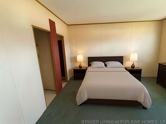 5th image of 110 Bell St