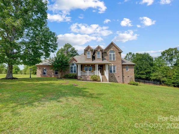 1135 Ja Rich Farm Rd, Stanley, NC 28164