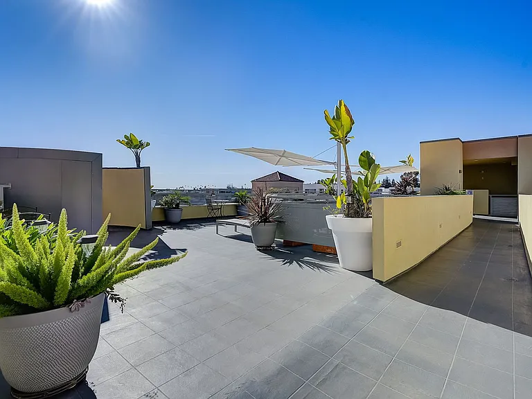 Old Pasadena Collection Apartments — Photo 28