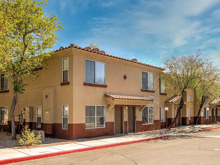Steeple Chase Apartments in Peoria, AZ, LIHTC community