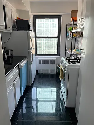 Rented by Olympia House Delaware LP | media 8