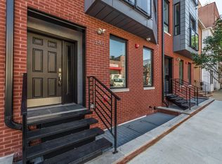 345 N Front St #A, Philadelphia, PA 19106