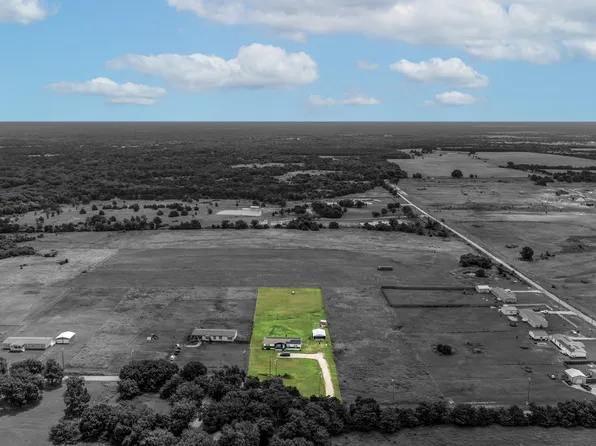 2871 County Road 1076, Celeste, TX 75423