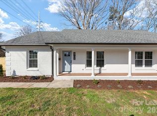 4706 Walden Ct, Charlotte, NC 28210