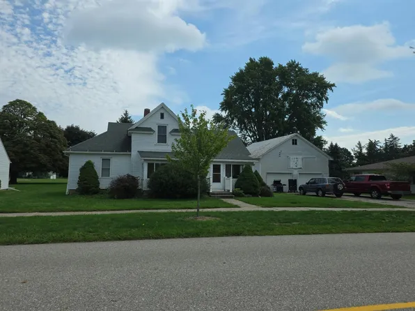 734 Washington Blvd, Lake Odessa, MI 48849