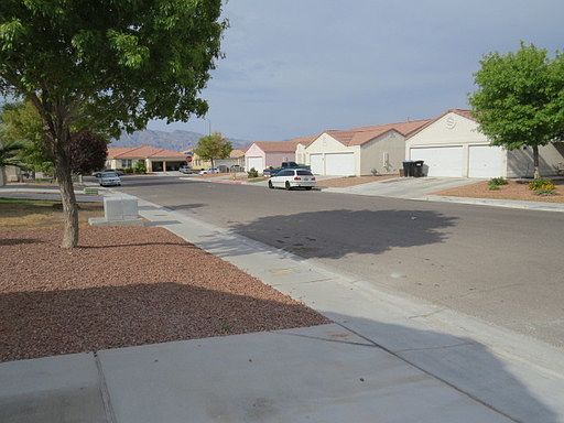 2nd image of 5349 Greta Garbo St