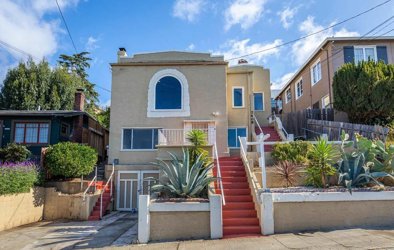 7408 Outlook Ave — Photo 1