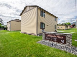 713 12th St, La Grande, OR 97850