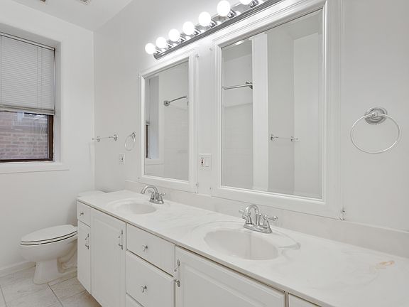 5th image of 3320 W Diversey Ave #1