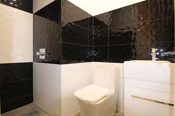 Rented by Nooklyn NYC LLC | media 47