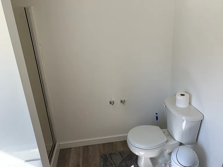 2491 Aviation Dr — Photo 7