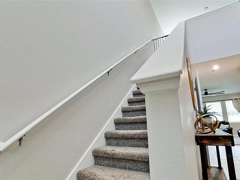 5517 Los Robles Ct — Photo 10