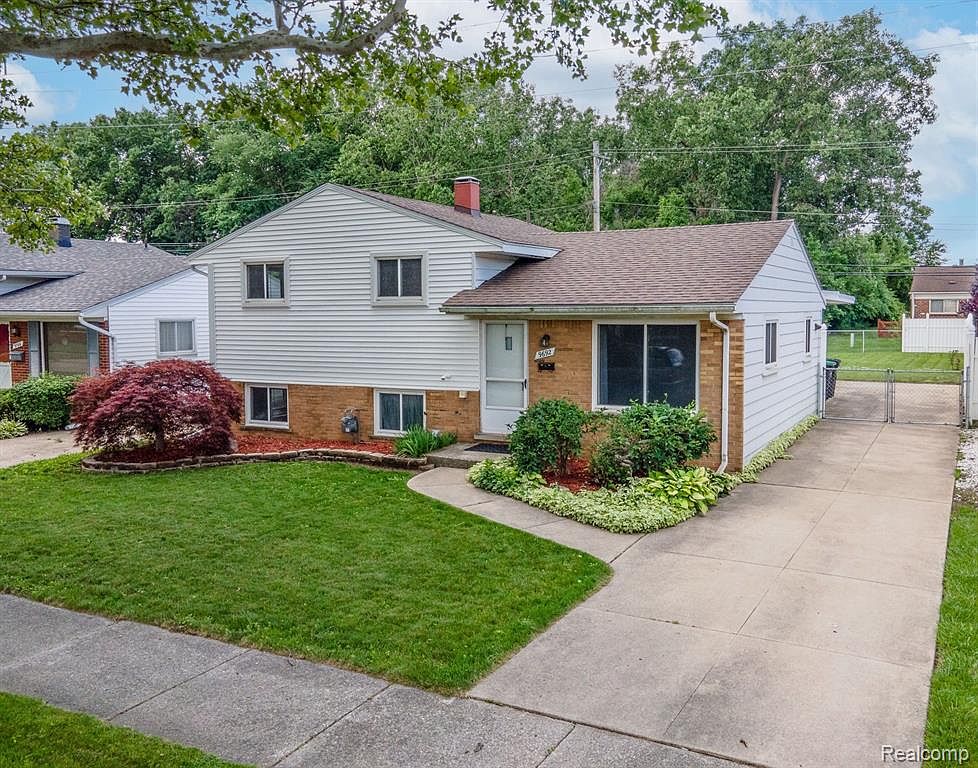 9692 Mueller St, Taylor, MI 48180 Zillow