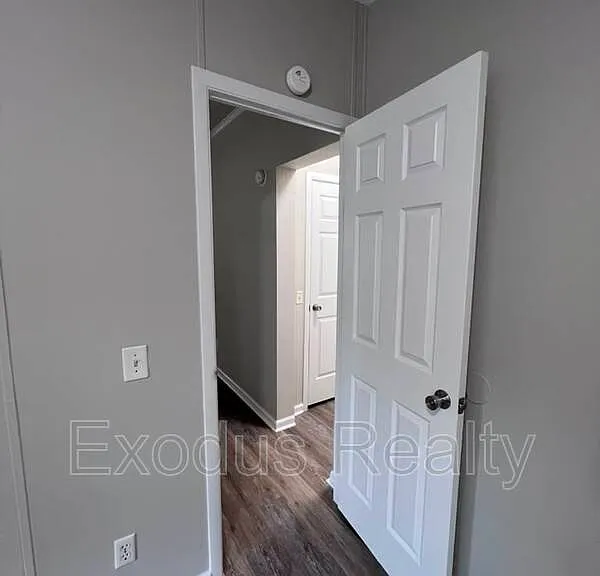 141 Cherry Berry Ln — Photo 7
