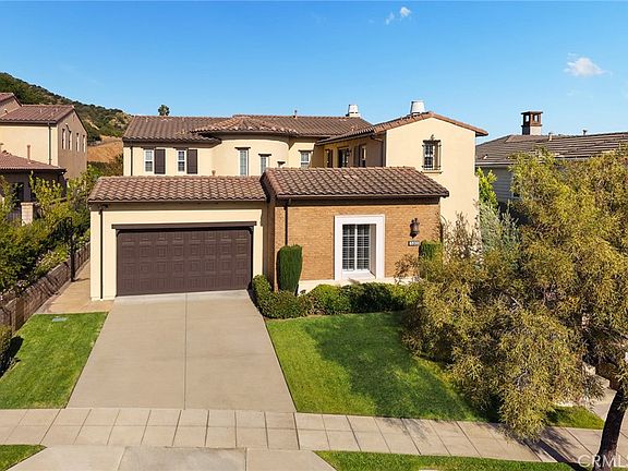 3rd image of 510 E Viewcrest Dr