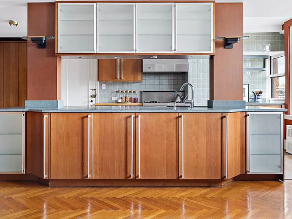 4th image of 245 W 107th St APT 14B
