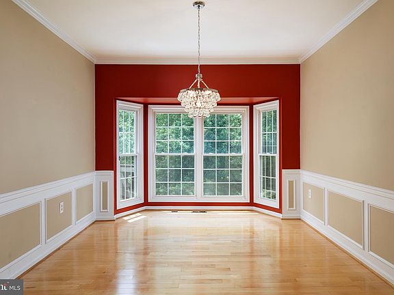 5th image of 13231 Pleasant Glen Ct