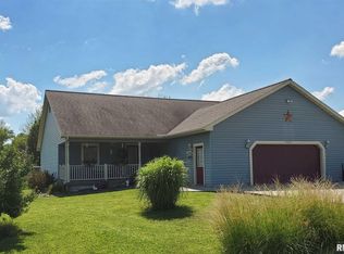 9091 E Richview Rd, Mount Vernon, IL 62864