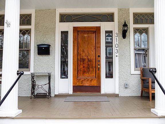 4th image of 3103 Barton Ave