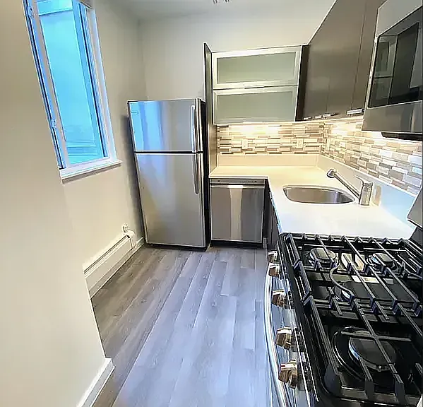 46 W 14th St #7R — Photo 3