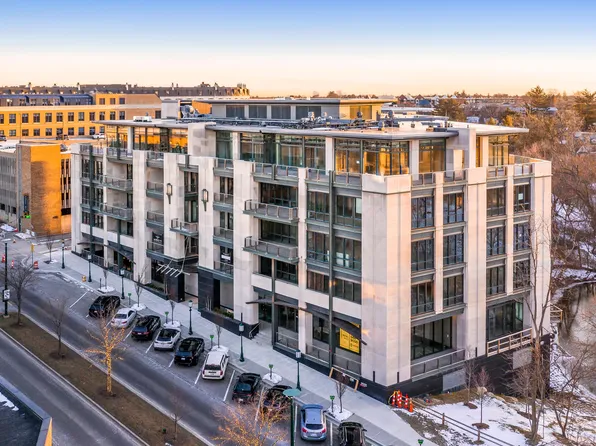 369 N Old Woodward Ave #301, Birmingham, MI 48009