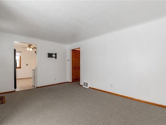 3rd image of 3403 Liggett Dr