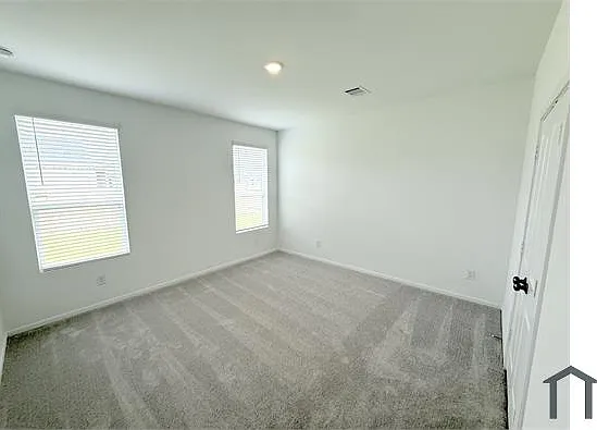 423 Amy St — Photo 46