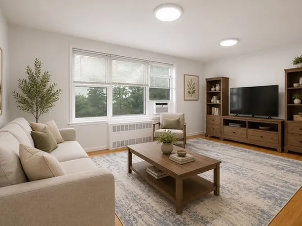 7445 Yellowstone Blvd APT 3D, Flushing, NY 11374