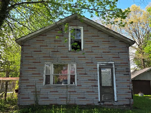 738 E 11th St, Erie, PA 16503