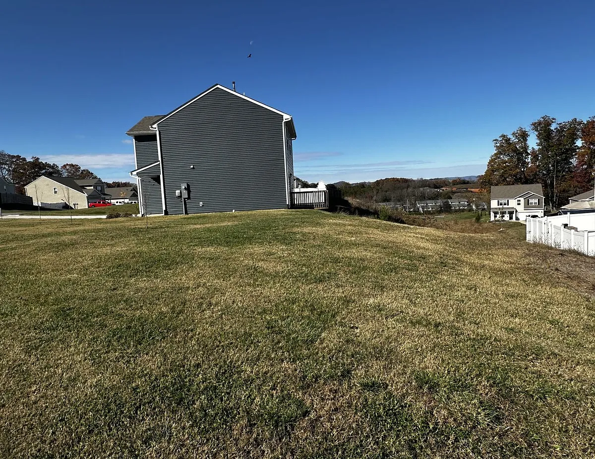Building Photo - 3113 Berna Way