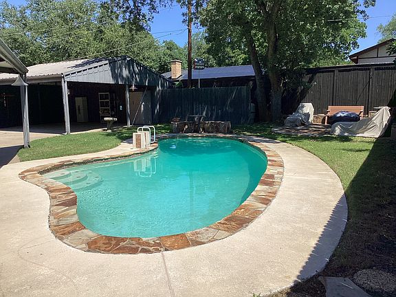 2nd image of 4909 Boulder Lake Rd
