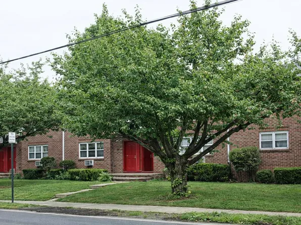 Liberty Apartments, 406-444 Liberty St #17, Little Ferry, NJ 07643